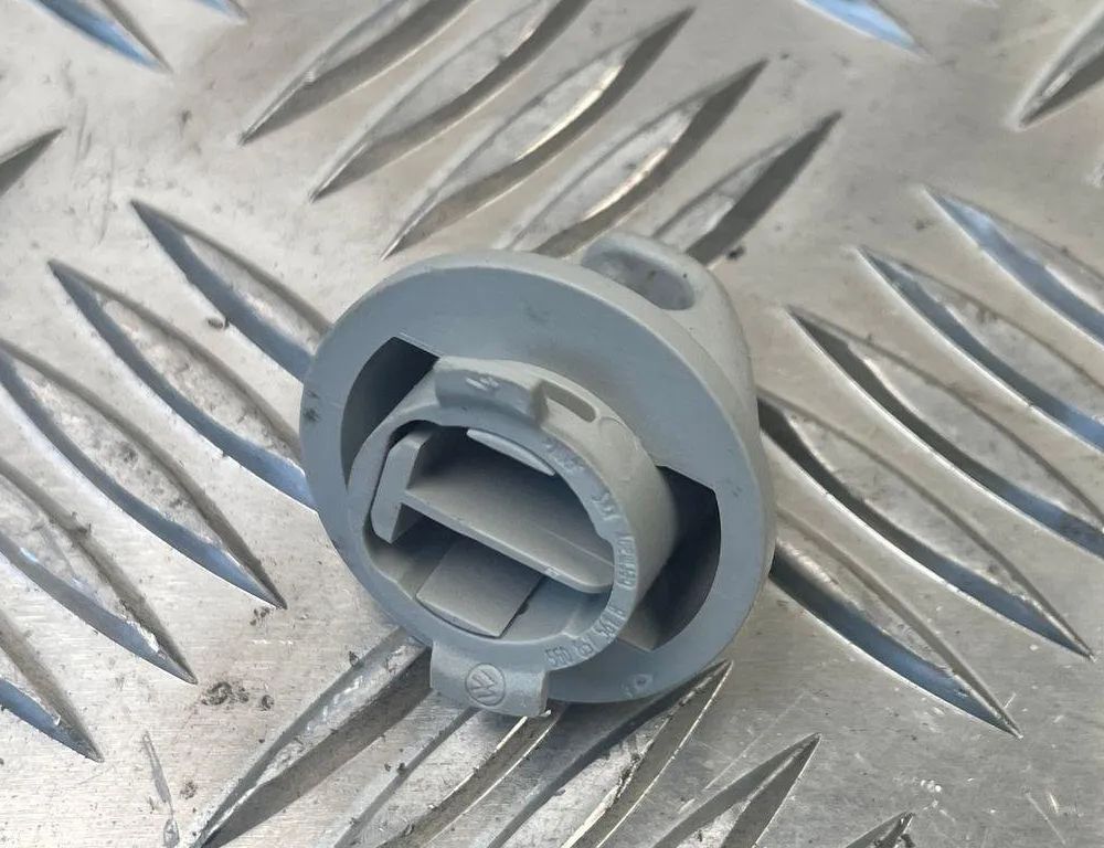 VOLKSWAGEN Variant VII TDI (2014-2024) Other Interior Parts 5G0857561B 31270208