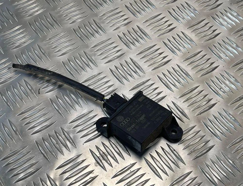 VOLKSWAGEN Touareg 2 generation (2010-2018) Tyre Pressure Sensor 7PP907283 31274167