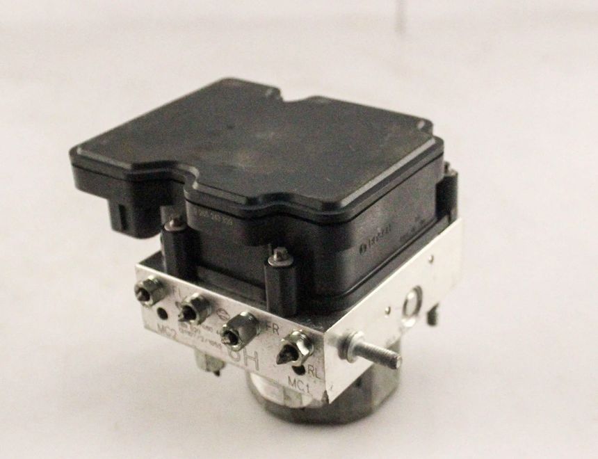 NISSAN X-Trail T32 (2013-2022) ABS Bloks 476604CC0A 21359358