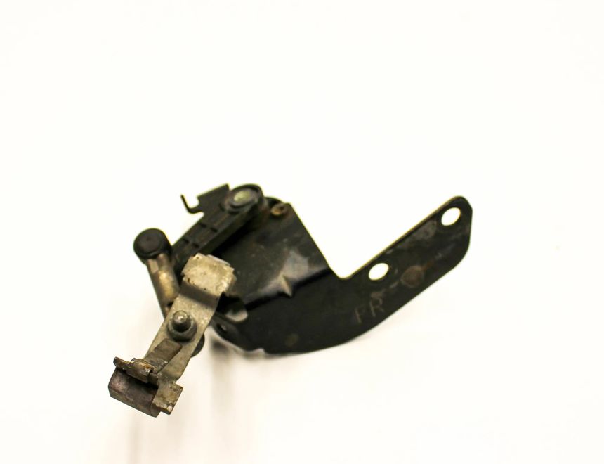 JAGUAR XK X150 (2005-2014) Priekšējais labais līmeņa sensors 2R833C300AA,2R8313D034AC 30906650