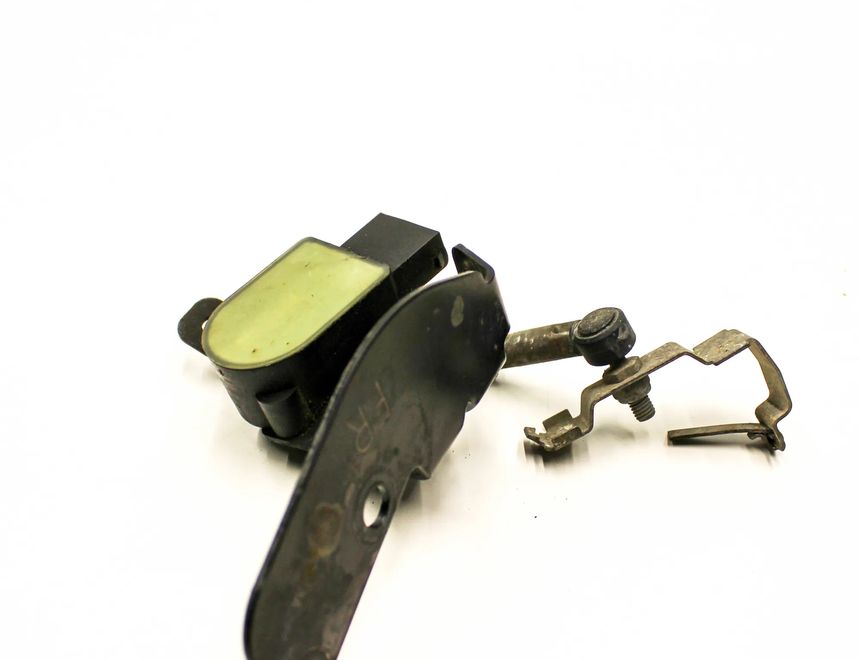 JAGUAR XK X150 (2005-2014) Priekšējais labais līmeņa sensors 2R833C300AA,2R8313D034AC 30906650