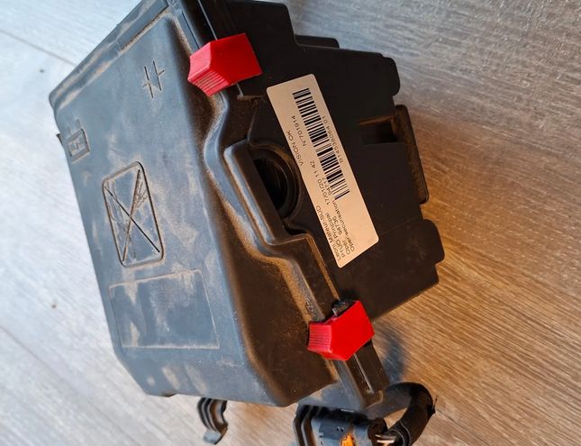 OPEL Grandland X 1 generation (2017-2023) Fuse Box 9804846880 32867603