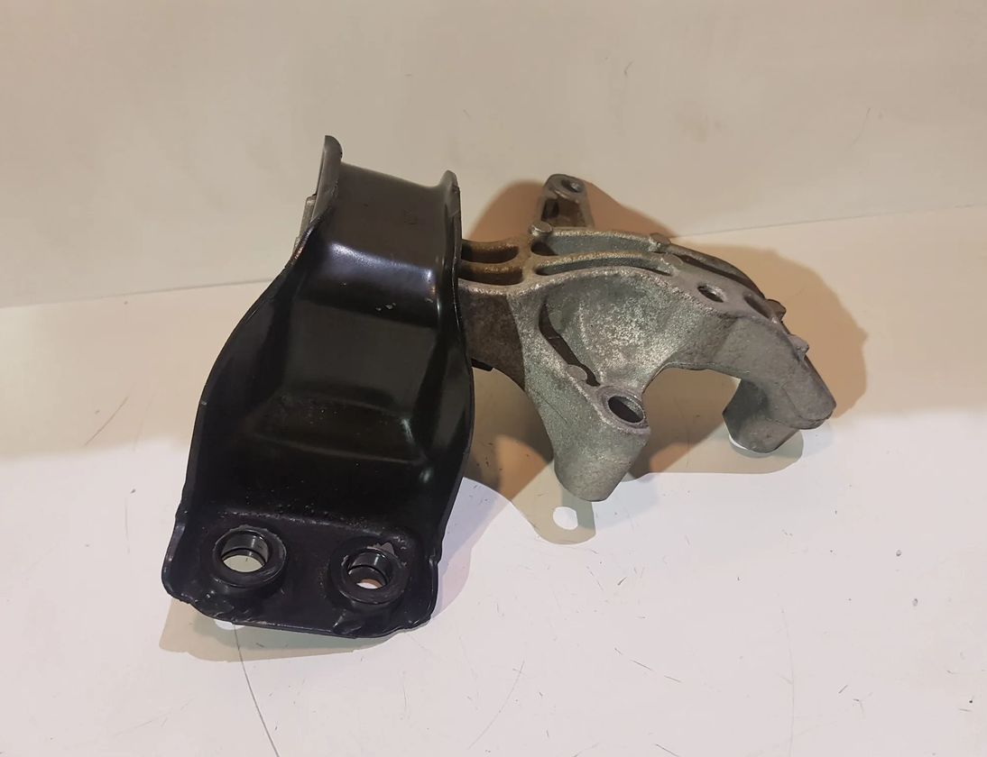 NISSAN Qashqai 2 generation (2013-2023) Подушка двигателя правая 432024EA0A,112848459R 12150242