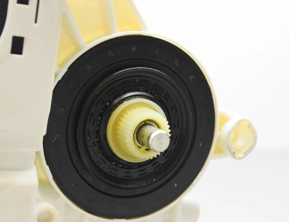 VOLKSWAGEN Tiguan 1 generation (2007-2017) Маторчик стеклоподъемника передней левой двери 5N0959702D,5K0959792 11511239