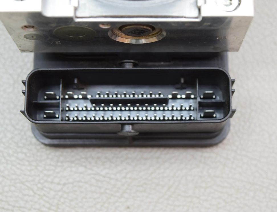 VOLKSWAGEN Touran 3 generation (2015-2023) ABS Bloks 5Q0614517DA 25780857