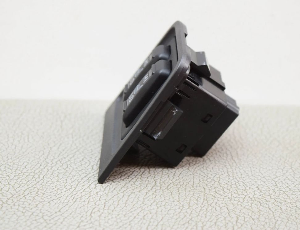 MITSUBISHI Outlander 3 generation (2012-2023) Seat heating switch 8050A215ZZ 26042391