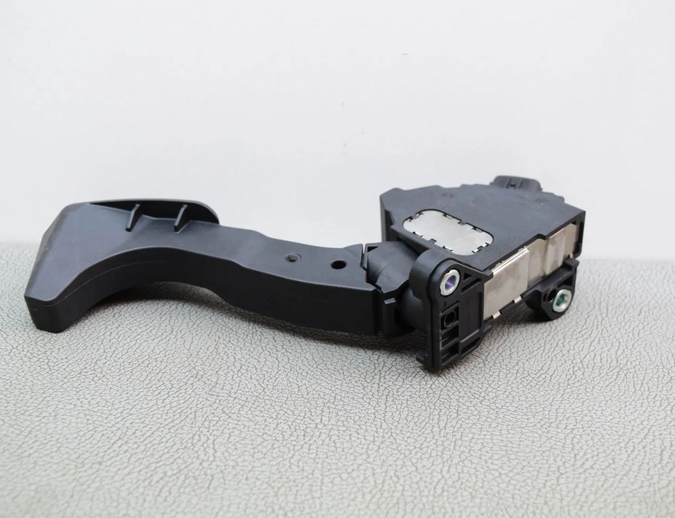 TOYOTA Corolla 11 generation E160/E170 (2012-2018) Throttle Pedal 78110-02120 26741850