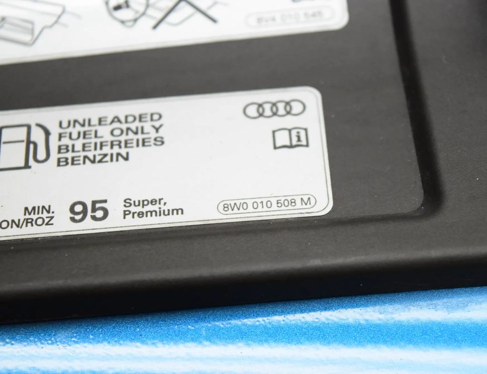 AUDI A3 8Y (2020-2024) Fuel Tank Flap 8Y4809906,8W0010508M 28365340