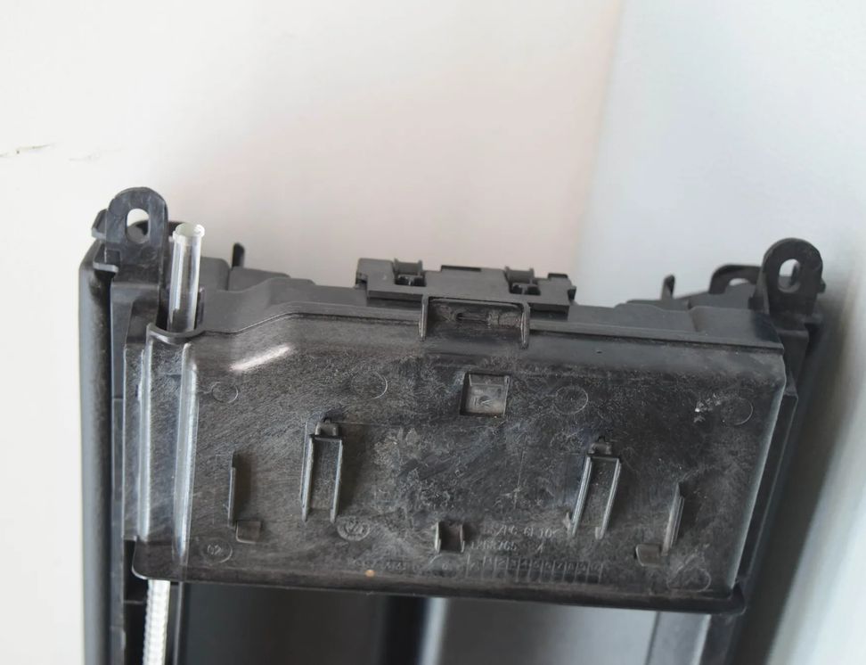 MERCEDES-BENZ C-Class W205/S205/C205 (2014-2023) Подлокотник 1263765 31406992