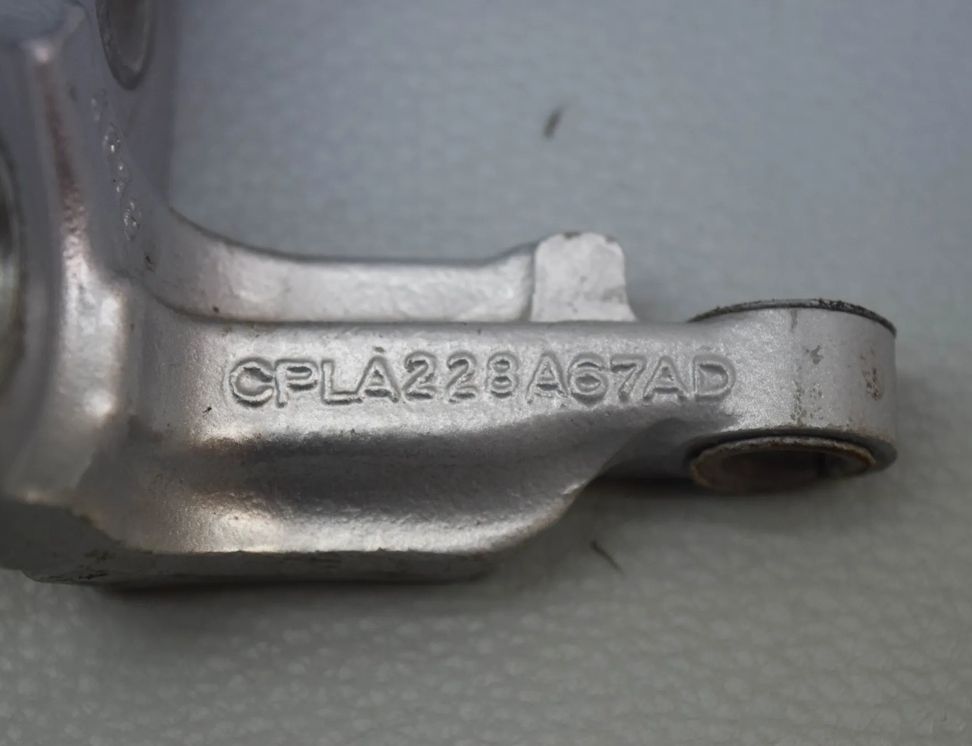 LAND ROVER Range Rover Velar 1 generation (2017-2024) Комплект петель передней левой двери CPLA228A65AE 31407157