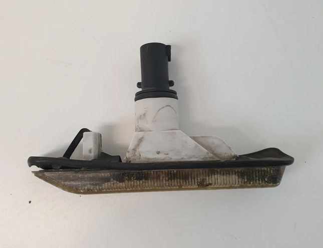 BMW X5 E53 (1999-2006) Priekšējā labā spārna pagrieziena signāls 63132492180,037116,8382104 27962488