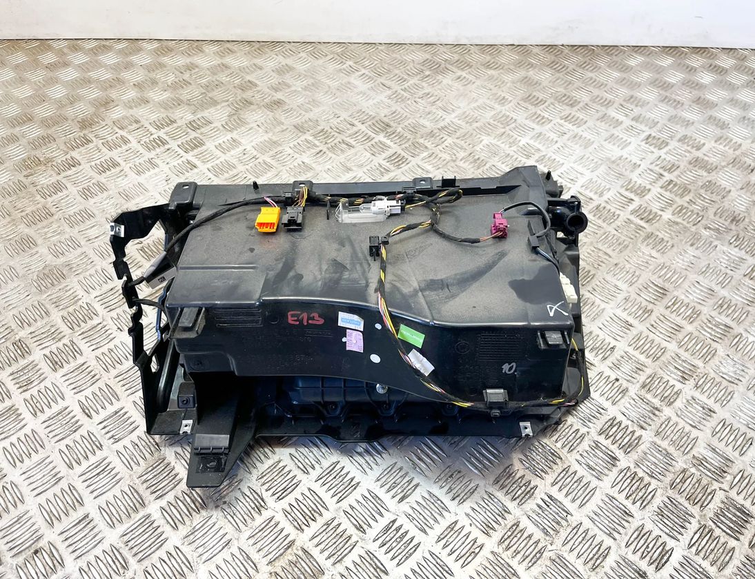 MERCEDES-BENZ SL-Class R231 (2012-2020) Cimdu nodalījums A2316801887,A2316801687 30642189