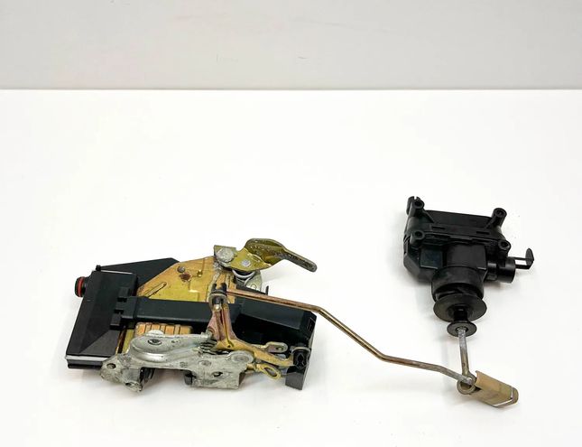 MERCEDES-BENZ SL-Class R129 (1989-2001) Priekšējo labo durvju slēdzene A1297201635,1297201635 32858366