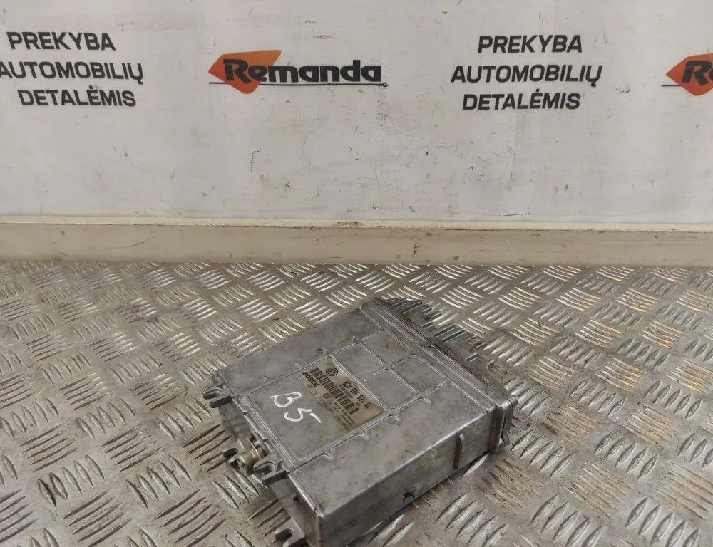 VOLKSWAGEN Passat B7 (2010-2015) Motora vadības bloks 0281001656,028906021GL 31572369