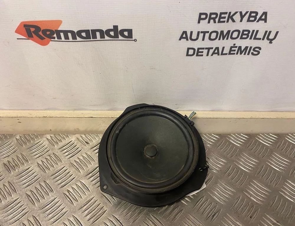 MERCEDES-BENZ C-Class W204/S204/C204 (2004-2015) Priekšējo kreiso durvju skaļrunis A2049062401 31573483