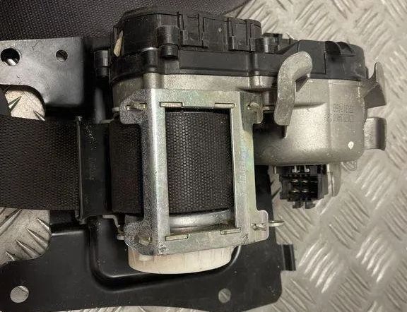 MERCEDES-BENZ S-Class W220 (1998-2005) Front Left Seatbelt 33033476A 31573847