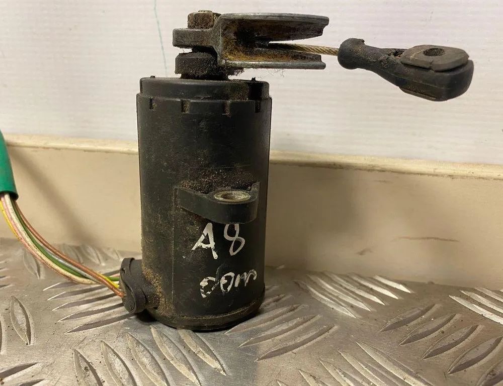 AUDI A8 D2/4D (1994-2002) Другие блоки управления 0280752022,4A0721757 31577004