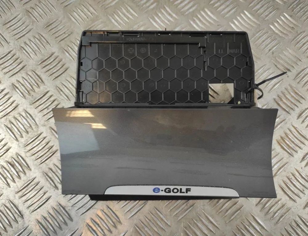 VOLKSWAGEN Golf 7 generation (2012-2024) Бардачок 5G1863391 31580510