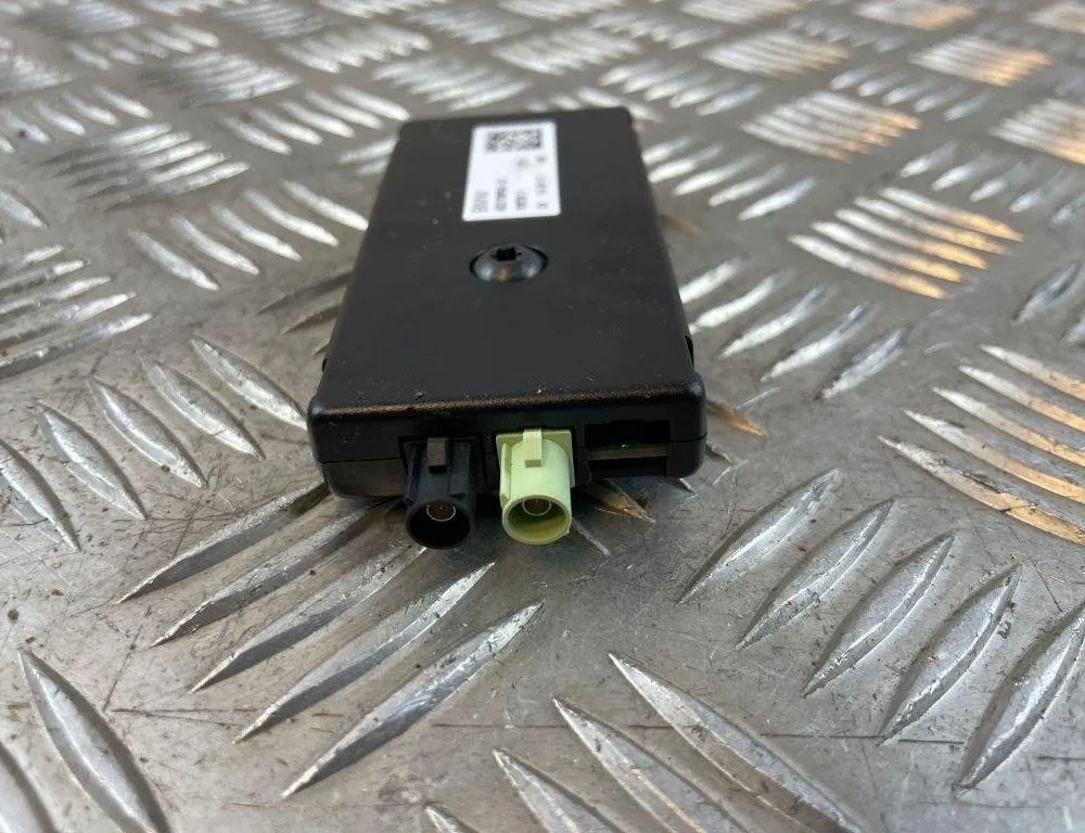 BMW 5 Series G30/G31 (2016-2023) Antenas pastiprinātājs 65209389561 31588797