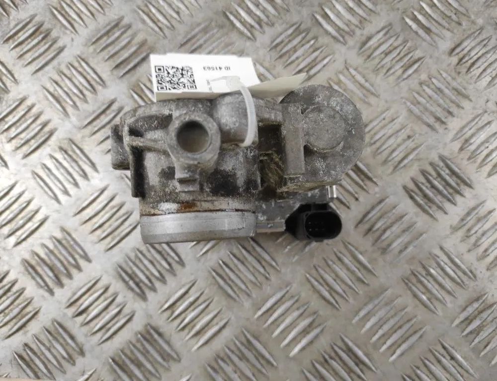 VOLKSWAGEN Golf 7 generation (2012-2024) Throttle Body 04C133062C 31593113