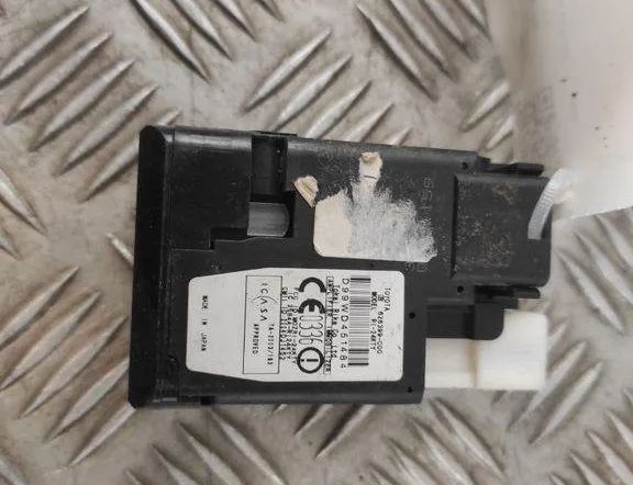 TOYOTA Corolla Verso 1 generation (2001-2009) Aizdedzes atslēga 626399000 31595046