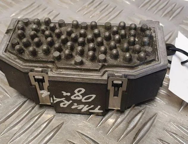 VOLKSWAGEN Touran 1 generation (2003-2015) Salona mazā ventilatora relejs 3C0907521B 31607233