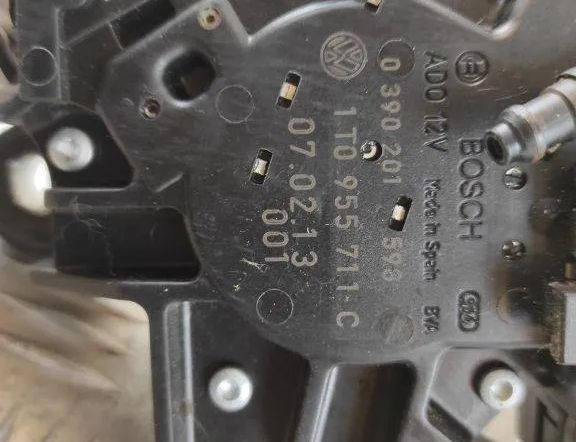 VOLKSWAGEN Touran 1 generation (2003-2015) Tailgate  Window Wiper Motor 1T0955711C,0390201598 31609712