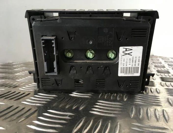 OPEL Astra H (2004-2014) Екран навигаций 13208194,102486100,317099190 21446131