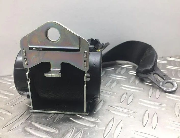 BMW X1 E84 (2009-2015) Rear Right Seatbelt 607051100D,100503 21447138