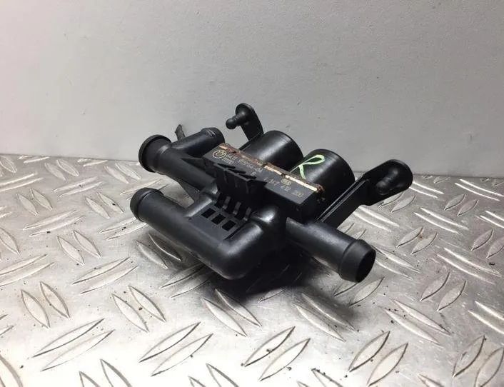 BMW 7 Series F01/F02 (2008-2015) Клапан радиатора отопления 9119164,64119119164,6411911916404 21447319