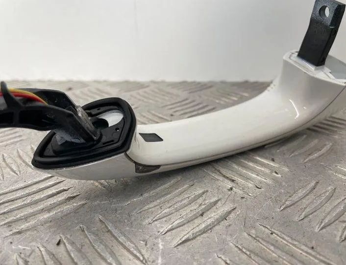 BMW 5 Series G30/G31 (2016-2023) Front Right Door Exterior Handle 8492020 21449816