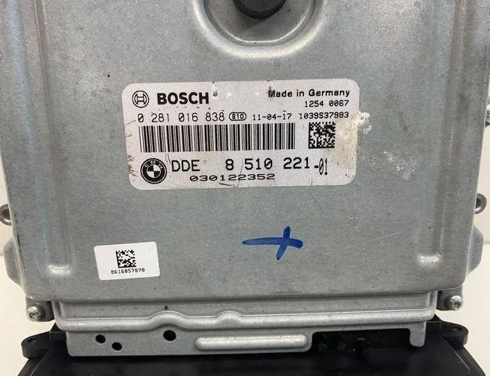 BMW 3 Series E90/E91/E92/E93 (2004-2013) Блок управления двигателем 8510221,0281016838 21450238