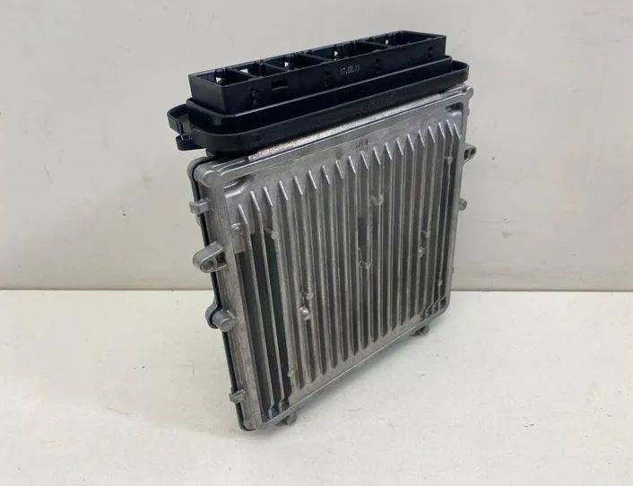 BMW 3 Series E90/E91/E92/E93 (2004-2013) Блок управления двигателем 8510221,0281016838 21450238