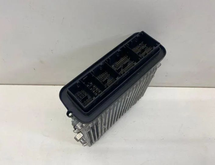 BMW 3 Series E90/E91/E92/E93 (2004-2013) Engine Control Unit ECU 8510221,0281016838 21450247