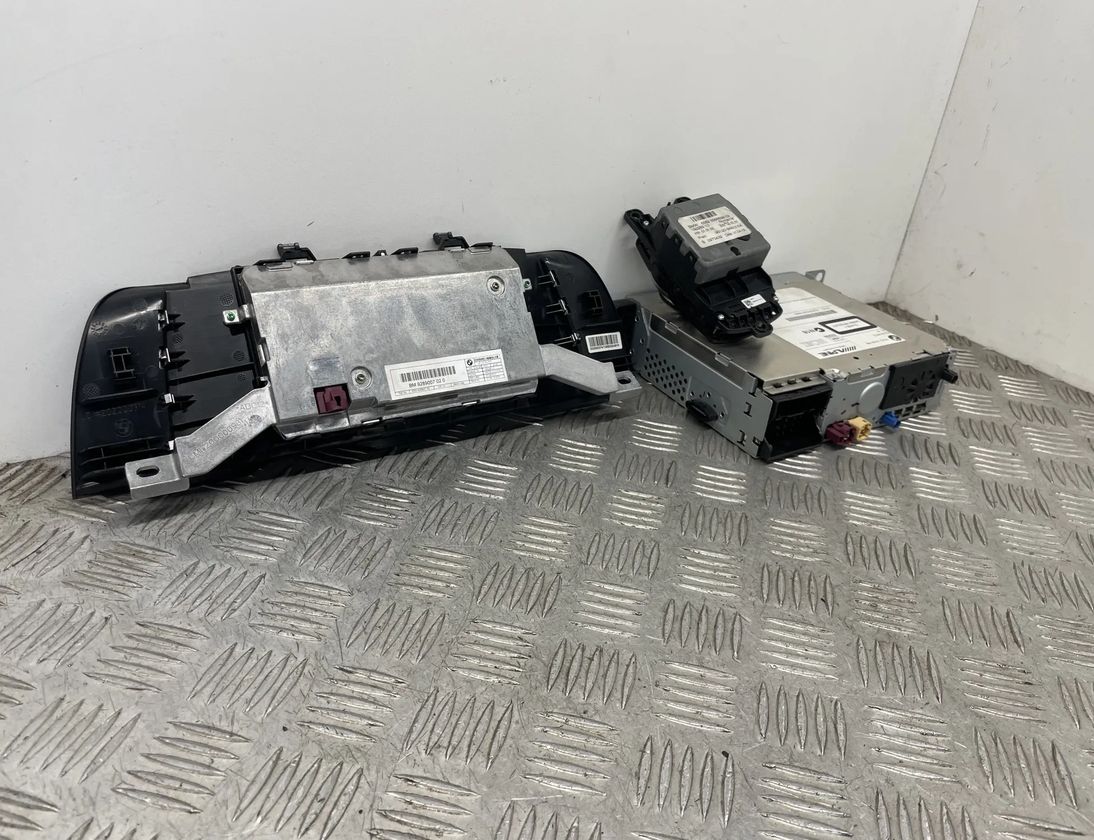 BMW 5 Series F10/F11 (2009-2017) Navigation System 9289007,9323788,65829286699 21470897