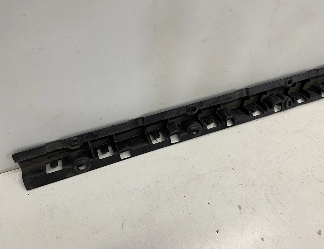 BMW X5 E70 (2006-2013) Kreisās priekšējās palodzes kronšteins 7207195,51777207195 22314869