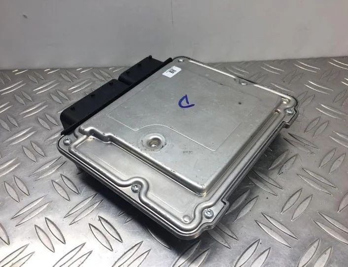BMW 3 Series E90/E91/E92/E93 (2004-2013) Engine Control Unit ECU 8512047,0281017520,13240972 22373467