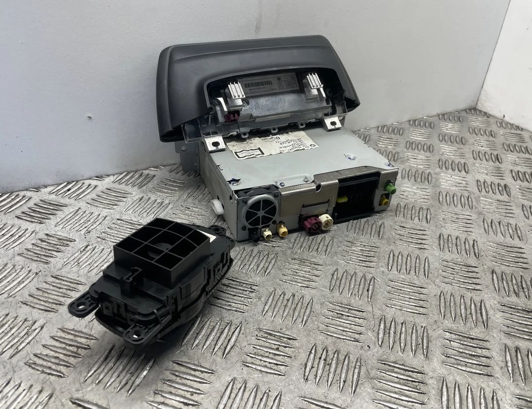 BMW 3 Series F30/F31 (2011-2020) Mūzikas atskaņotājs bez GPS/navigācijas 9335347,9137695,9270393 23544790