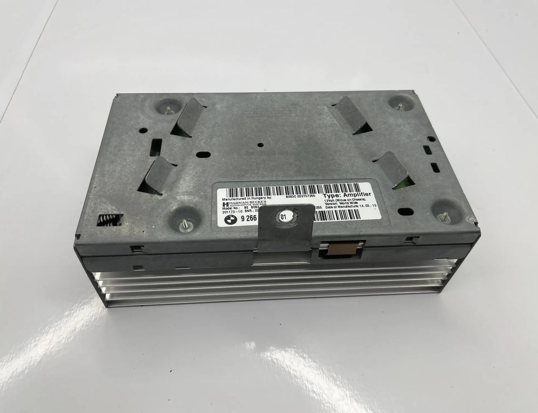 BMW M5 F10 (2011-2016) Skaņas pastiprinātājs 9266355 23811675