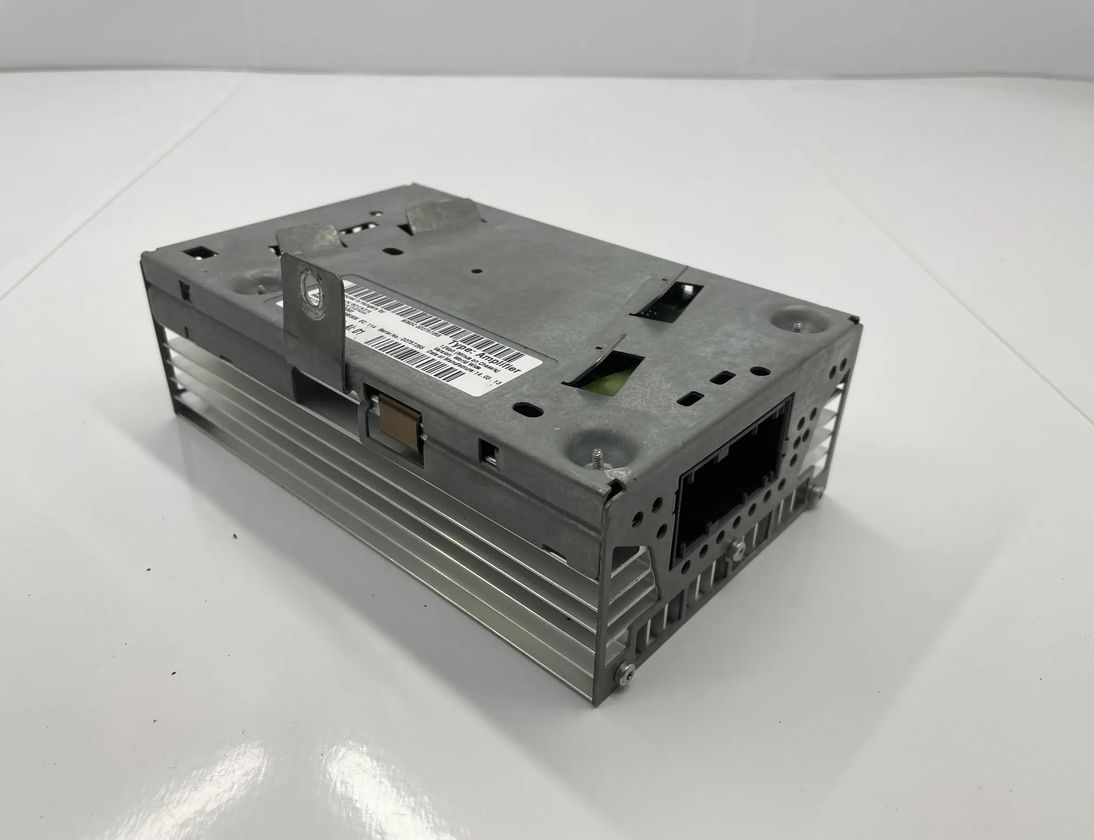 BMW M5 F10 (2011-2016) Skaņas pastiprinātājs 9266355 23811675