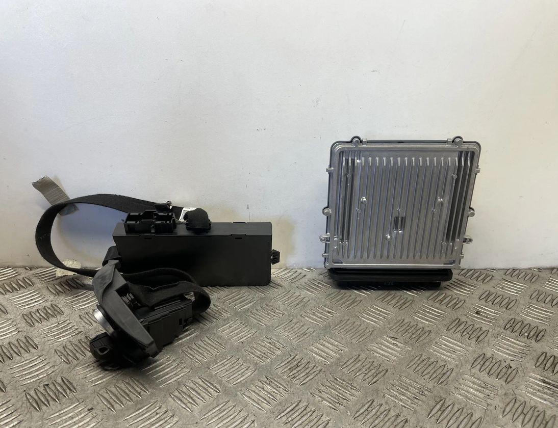 BMW X5 E70 (2006-2013) Engine ECU Set 8510838,9237046,9177974 24595101