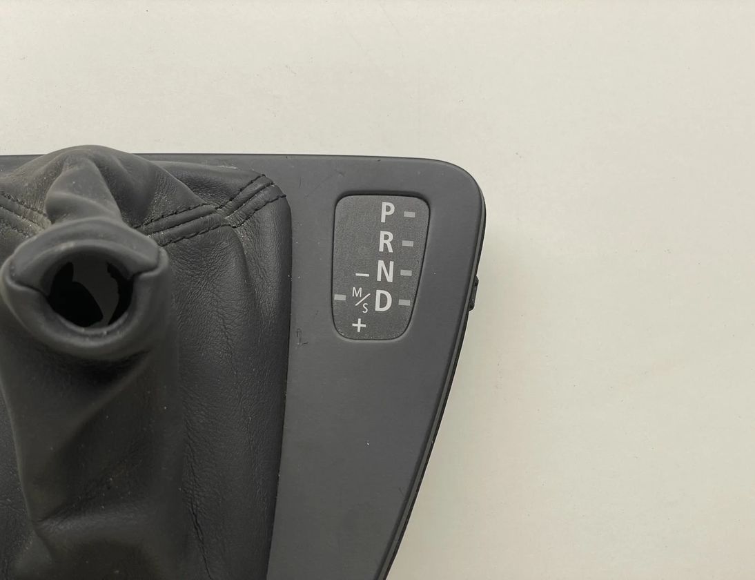 BMW 3 Series E90/E91/E92/E93 (2004-2013) Пластиковая отделка  переключения передач 7155646 26245698