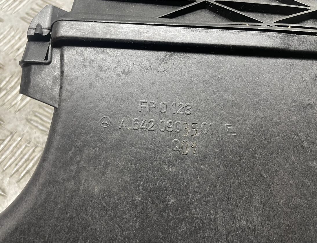 MERCEDES-BENZ C-Class W204/S204/C204 (2004-2015) Air Filter Box A6420903501 27731283