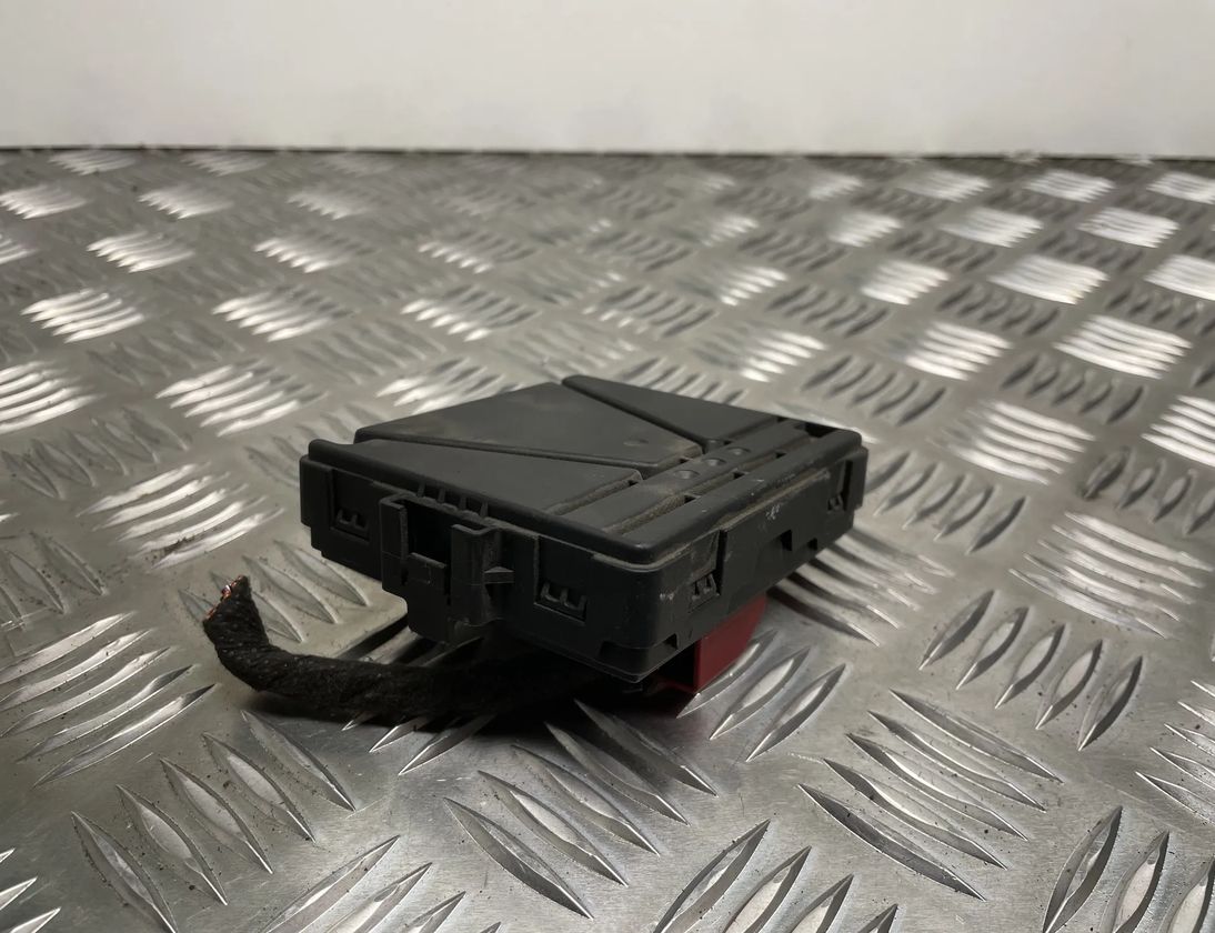 SKODA Superb 3 generation (2015-2023) Vārtejas vadības bloks 5Q0907530AJ,5Q0907530M 28196875