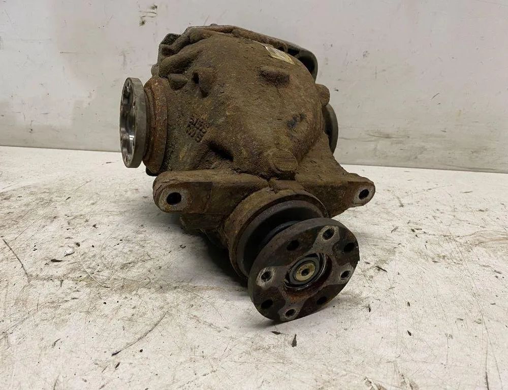 BMW 3 Series E90/E91/E92/E93 (2004-2013) Aizmugurējais reduktors 7529108 30992696