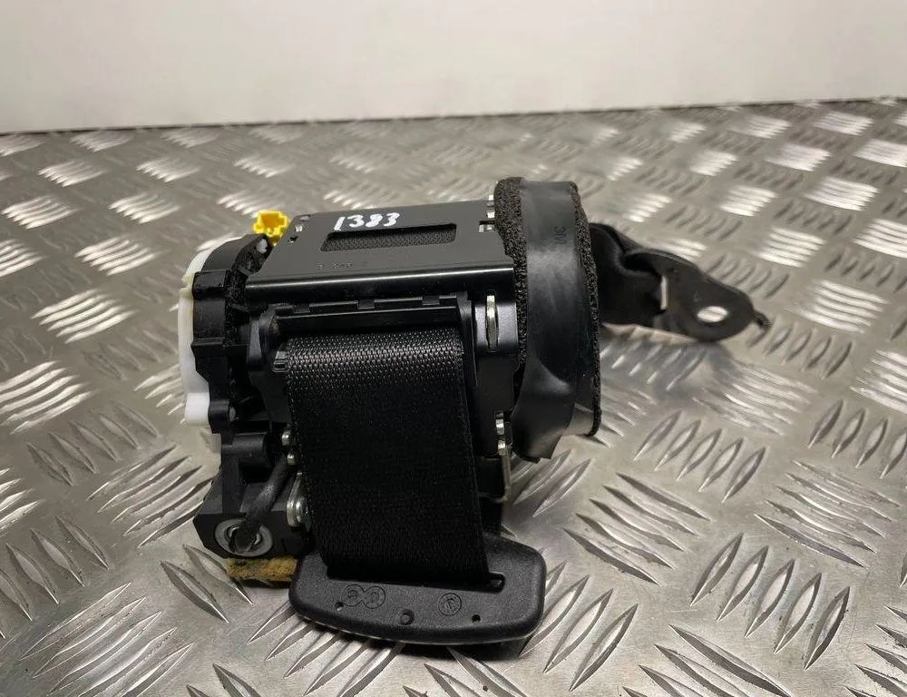 MERCEDES-BENZ C-Class W204/S204/C204 (2004-2015) Rear Left Seatbelt A2048602786 30995935