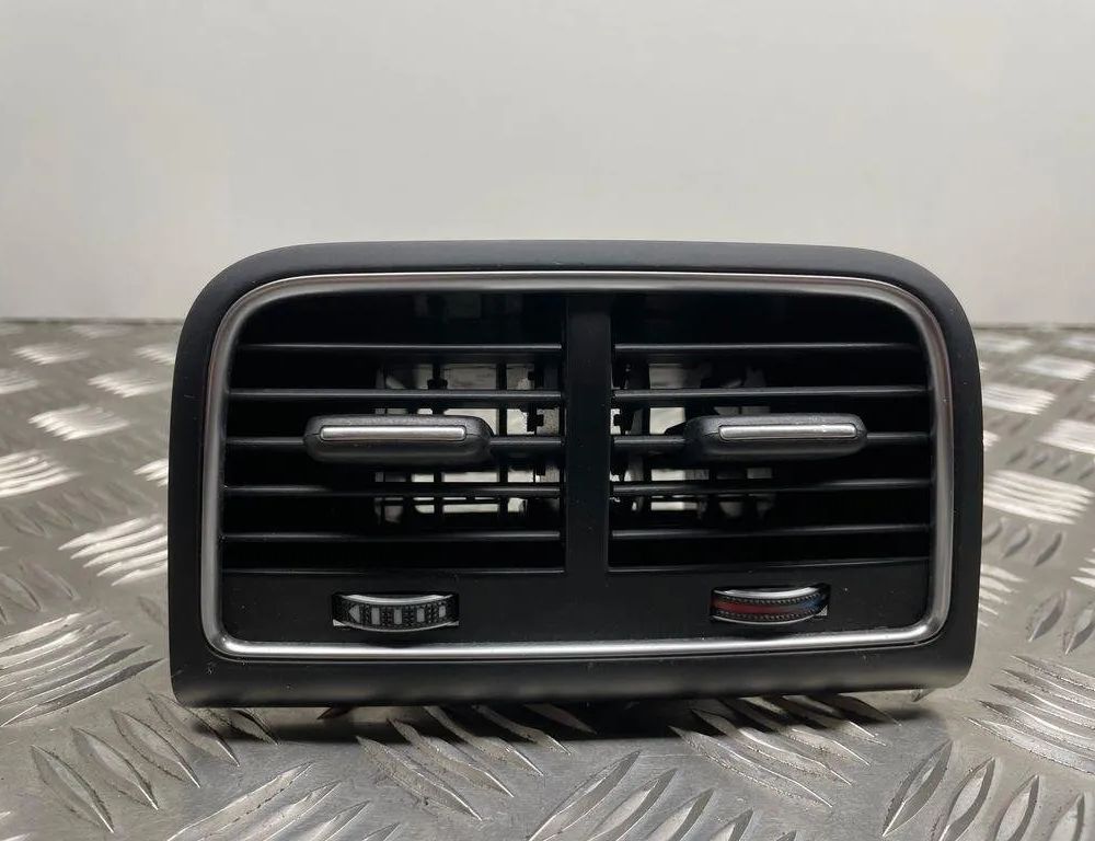 AUDI Q5 8R (2008-2017) Gaisa restes aizmugurē 8K0819203J 30996299