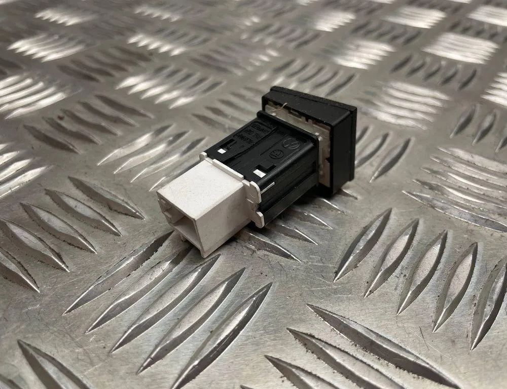 VOLKSWAGEN Passat B7 (2010-2015) Brake system control unit 3C0927117C 30996565