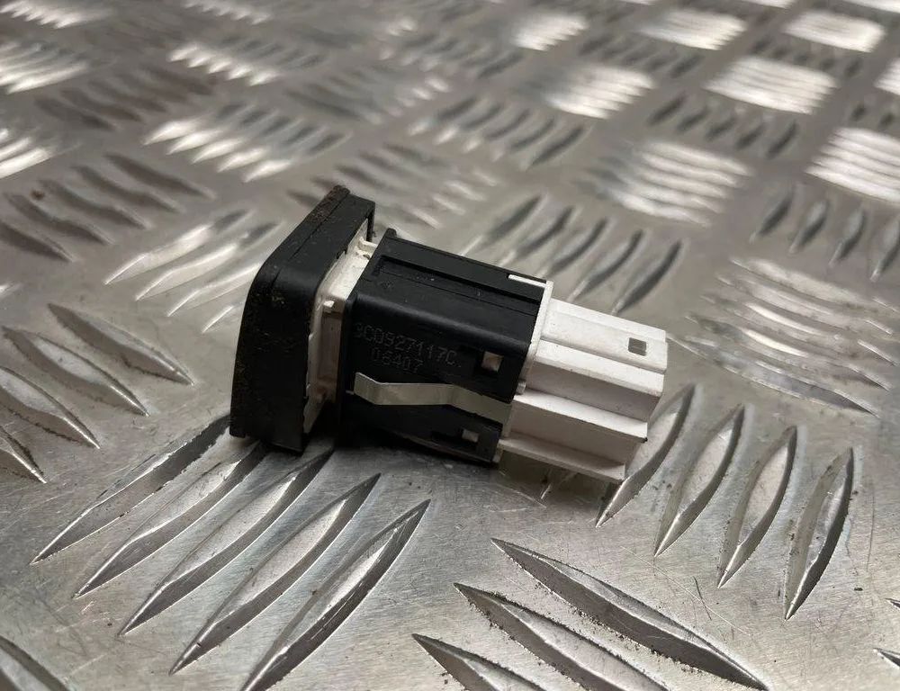 VOLKSWAGEN Passat B7 (2010-2015) Brake system control unit 3C0927117C 30996565