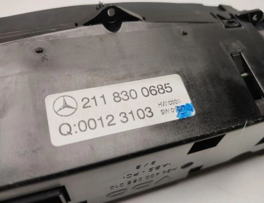 MERCEDES-BENZ E-Class W211/S211 (2002-2009) Pегулятор климы 2118300685 31983399